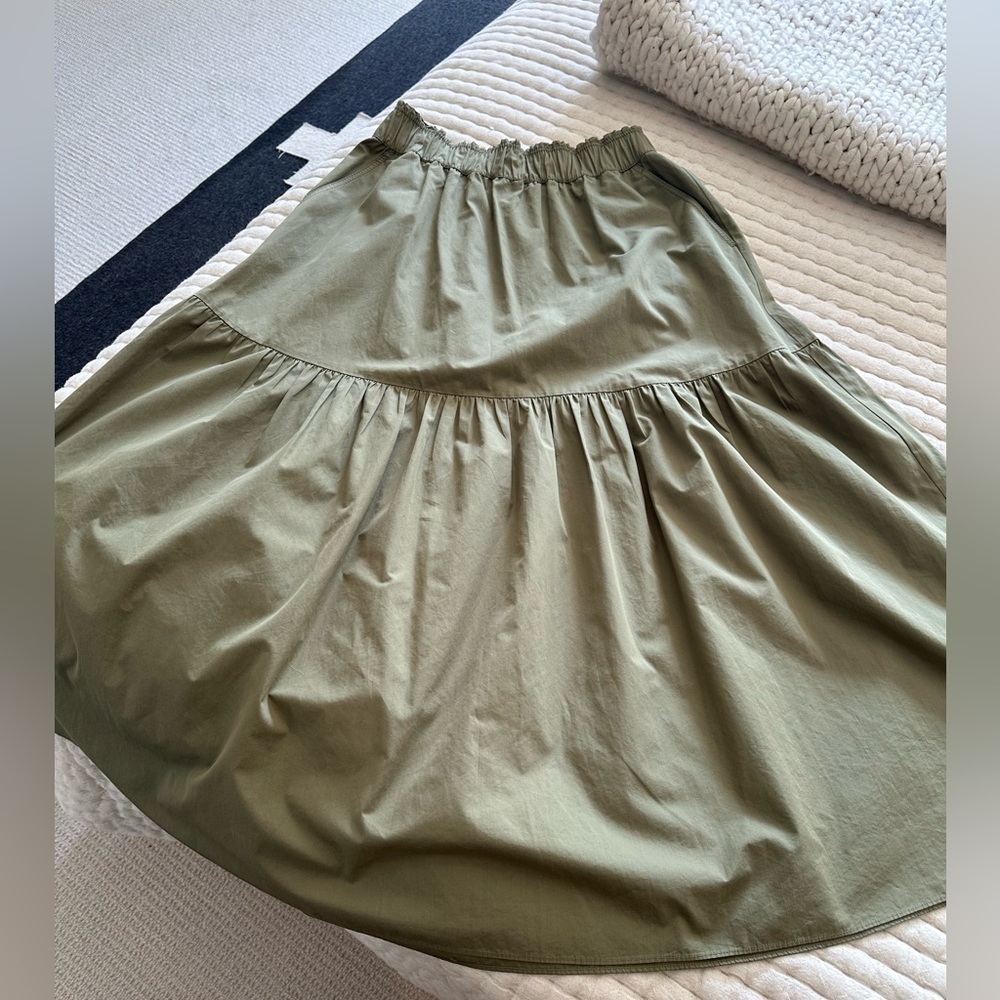 Lafayette 148 New York skirt size medium - Picture 7 of 12